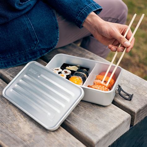 Metal Lunch Box Plus 